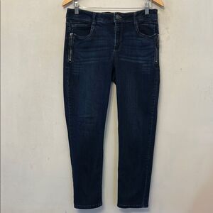Democracy Denim Ankle jeans with front zipper accents Size 12 EUC